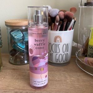 Berry Waffle Cone fragrance from bath and body works